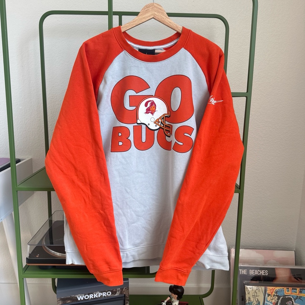Nike Tampa Bay Buccaneers Throwback Crewneck Sweatshirt